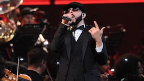 Yandel cruza perreo y orquesta en experimento sinfónico que hace bailar a la Quinta Vergara