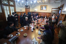 En medio de presión del gobierno: la minuta de la oposición que llama a evitar descuelgues en el Senado por la megarreforma