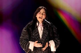 La emotiva aparición de Billie Eilish, la gran favorita para el Oscar a Mejor canción original