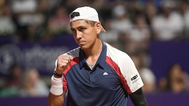 A qué hora y dónde ver hoy a Alejandro Tabilo contra Tomás Etcheverry por el ATP de Buenos Aires