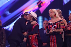 Quiénes son Las Damas de Oro: las flamantes ganadoras por mejor interpretación folclórica en Viña 2025