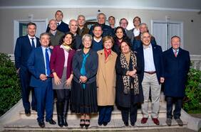 Matthei se reúne con senadores de Chile Vamos y apunta a reforzar campañas presidencial y parlamentaria