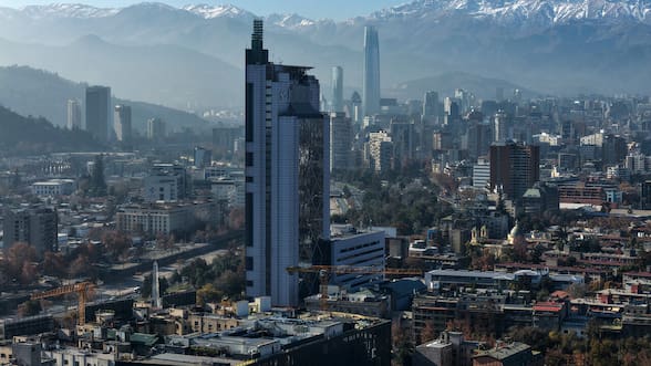 Telefónica Chile cambia de manos: Millicom compra firma por US$1.215 millones