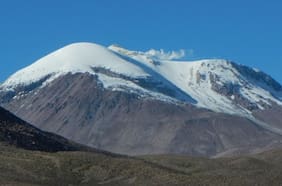 Geólogos viajarán hasta las fumarolas de los cráteres de algunos de los volcanes más violentos de Chile para entender qué hay en su interior