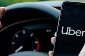 ¿Quieres trabajar de Uber y no tienes auto? Conoce la alianza que firmó la app de movilidad con Tucar y Kia