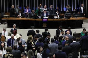 La polémica enmienda constitucional aprobada por los diputados brasileños para bloquear demandas contra legisladores
