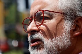 Sumario ético por audios sobre coimas en SII y CMF: Luis Hermosilla arriesga expulsión del Colegio de Abogados