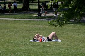 Una ola de calor azota el centro de EE.UU. y advierten de “un evento climático mortal”