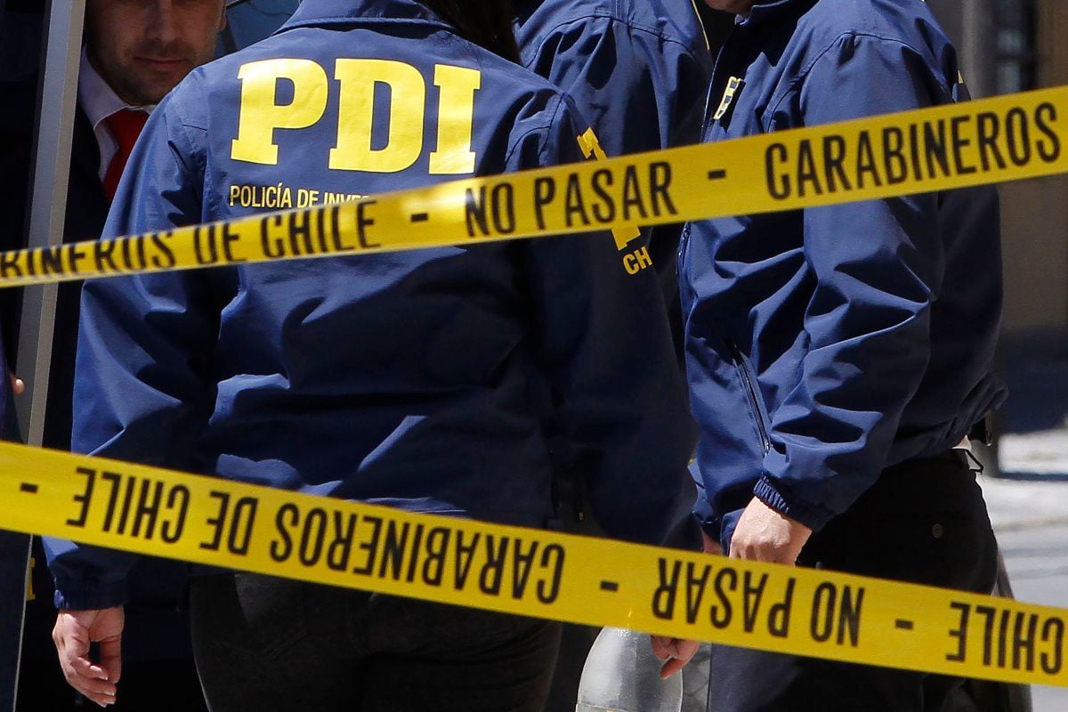 Investigan femicidio en Río Claro: mujer murió tras ser apuñalada