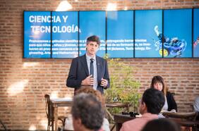 Ministro de Ciencia: “Las empresas necesitan innovación porque el contexto es muy competitivo”