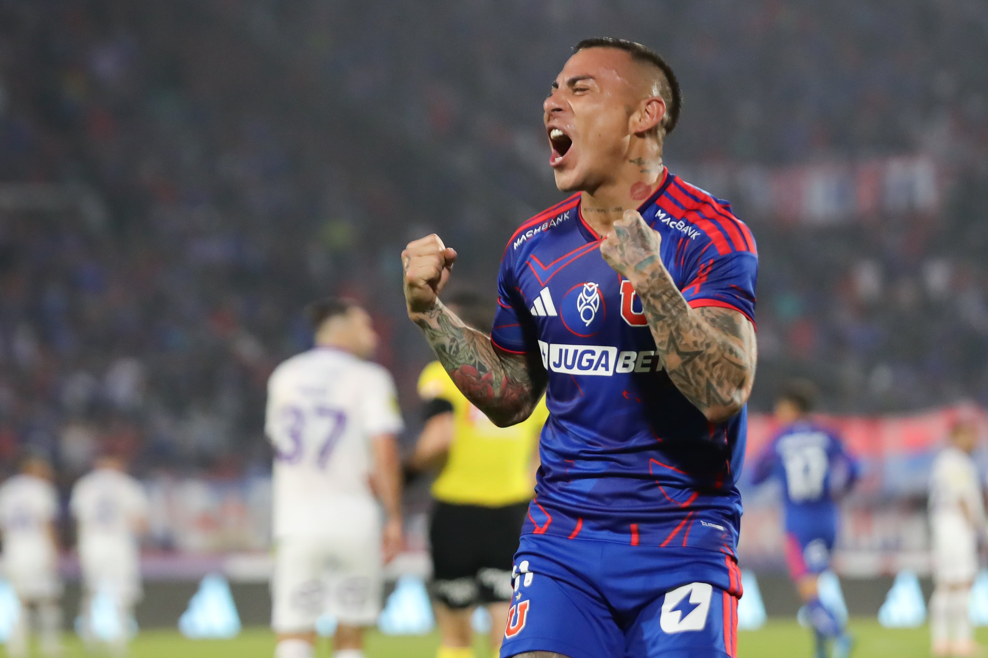 Turboman, al rescate: Eduardo Vargas salva a la U del descalabro ante Deportes Concepción y le da un alivio a Gago