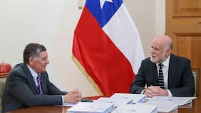 Álvaro Elizalde y Claudio Alvarado sostienen su segunda reunión bilateral por traspaso de mando