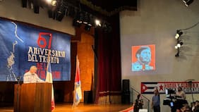 “Manifiesta connotación política”: Contraloría objeta acto conmemorativo de la revolución cubana en la U. de Chile