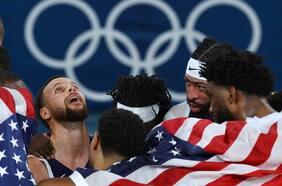 Sigue la hegemonía: Stephen Curry guía al Dream Team a una nueva medalla de oro para Estados Unidos en París 2024
