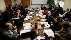 Senadores de oposición abandonan discusión de megarreforma en Medio Ambiente acusando una indicación fuerza de plazo del Ejecutivo