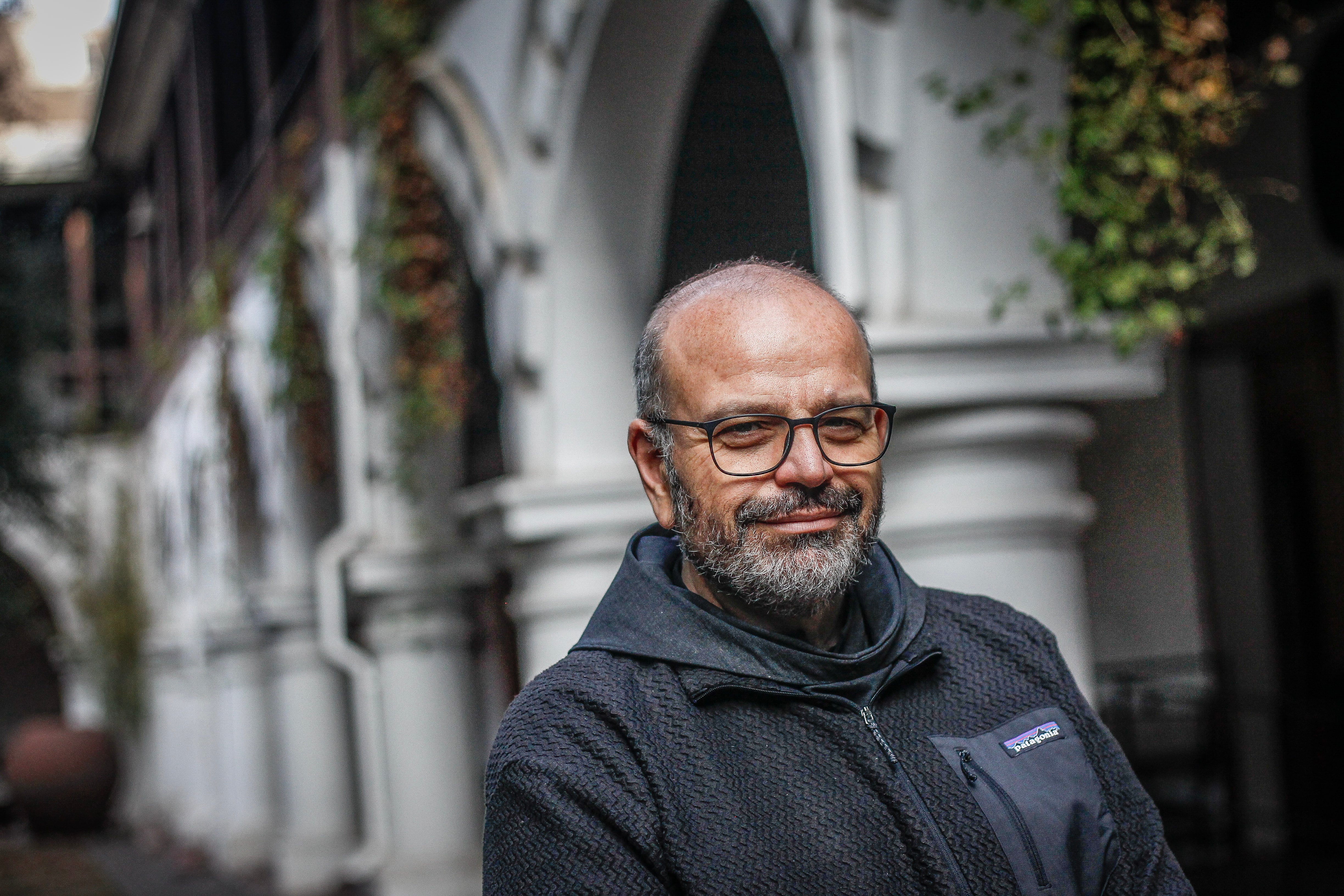 Paolo Benanti, el fraile que asesora al Vaticano en IA: "Las nuevas tecnologías se comieron parte de la realidad"
