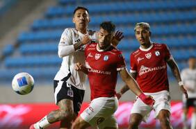 Colo Colo mastica un amargo empate con el colista en un partido para el olvido de Arturo Vidal