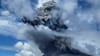 Erupción de volcán en Indonesia obliga a cancelar cientos de vuelos y afecta a más de 22 mil pasajeros