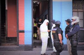 Nuevo desalojo de casa en Santiago: inmueble estaba ocupado desde 2018 y tenía más de 270 denuncias por delitos