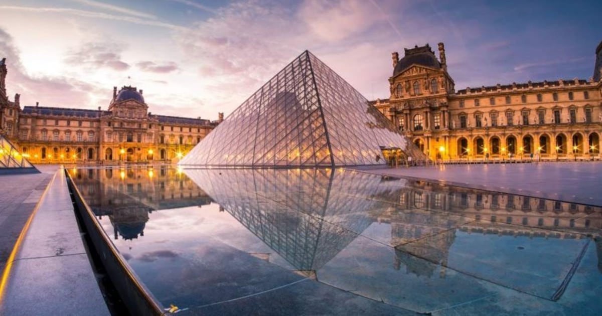 El museo del Louvre permanecerá cerrado este lunes tras el robo de varias joyas el domingo