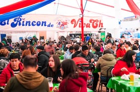 Fiestas Patrias 2025: 7 fondas imperdibles en Santiago