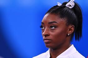 Simone Biles explica su retiro de Tokio: “Estoy peleando contra mis propios demonios”