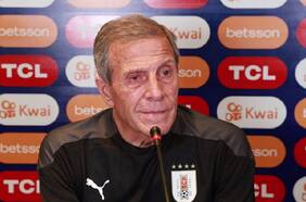 Uruguay se deshace de Óscar Tabárez
