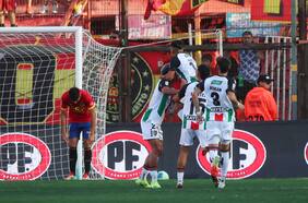 Palestino golea a Unión Española con triplete de Joe Abrigo en el inicio de la segunda fecha de Liga de Primera