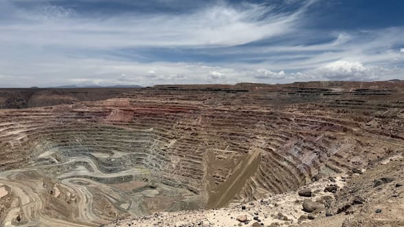 BHP inicia tramitación ambiental para reactivar Cerro Colorado por US$ 1.500 millones