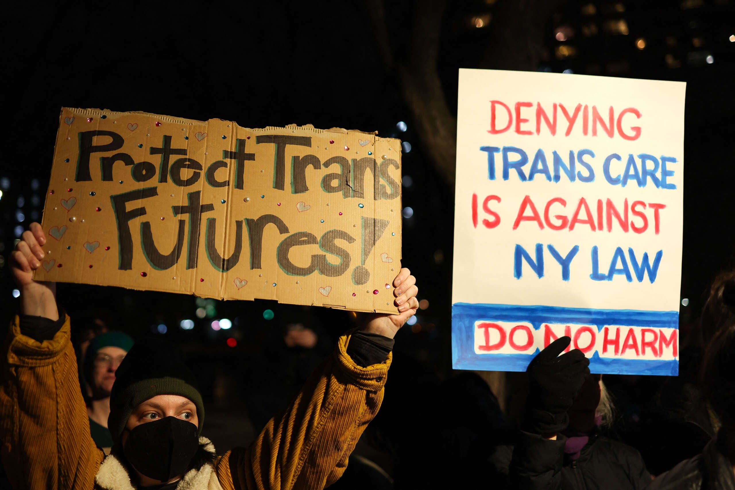 Manifestantes por los derechos de las personas trans en Nueva York.