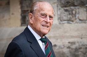 Príncipe Philip es dado de alta tras un mes internado