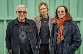 Con un consejo de Paul McCartney y nueva baterista: la difícil ruta que siguió Rush para revivir y volver a Chile