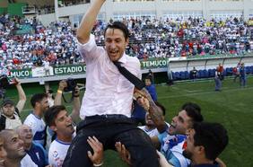 Beñat San José arremete en la lucha por ser el nuevo técnico de la Roja