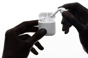 Ahora los audífonos de Apple traducirán conversaciones con otras personas en tiempo real