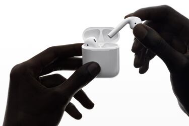 Ahora los audífonos de Apple traducirán conversaciones en tiempo real