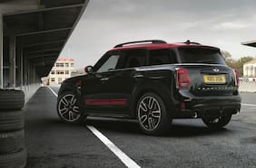 El Mini Countryman John Cooper Works pone 306 caballos para el goce familiar