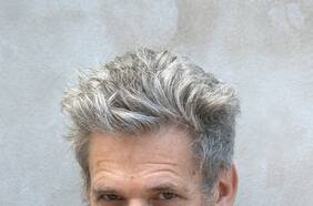 Alan Pauls, escritor argentino: “Solo la gente que cree en la sintaxis, monstruos antediluvianos, escriben correos, yo soy uno de ellos”