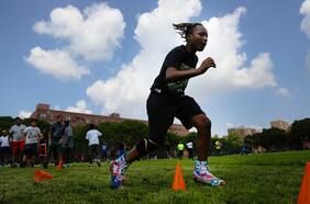 Una tendencia preocupante en EE.UU.: los jóvenes y niños están impulsando el último brote de Covid-19