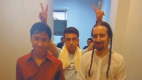 “Vamos al patíbulo”: los videos que muestran el nervio íntimo de Los Prisioneros a un minuto de su vuelta en el Nacional