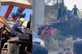 Tragedia en Tailandia: Al menos 31 fallecidos y 64 heridos dejó el desplome de una grúa sobre tren de pasajeros