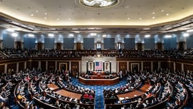 EE.UU. busca poner fin al cierre de gobierno más largo en una década en medio de duras tensiones por el plan sanitario