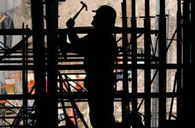 Encuesta UC: se ha recuperado menos de la mitad de empleo perdido durante la crisis