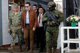 AMLO denuncia “violación flagrante” a soberanía mexicana y canciller ecuatoriana dice que su país “recibió una provocación”