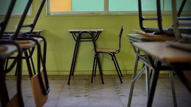 Gobierno suspende clases en cuatro regiones por sistema frontal para este miércoles