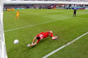 Emiliano “Dibu” Martínez se agranda tras brillar en los penales ante Países Bajos: “Atajé dos y podía haber parado alguno más”