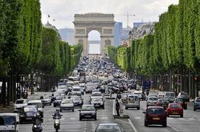 En Francia se podrá tener un auto eléctrico por solo 100 euros mensuales