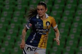 A lo Iván Zamorano: la ‘mexicanizada’ entrevista de Isidora Olave