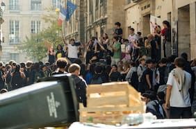 Ministro de Educación francés anticipa un plan de emergencia antes de crucial reunión con los sindicatos educativos