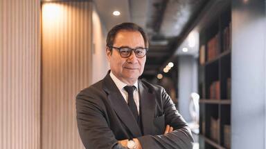 Gobierno de Kast usa “bala de plata” y designa a Fernando Riveros como nuevo superintendente de Salud