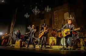 Los Bunkers anuncian fecha acústica en el Movistar Arena